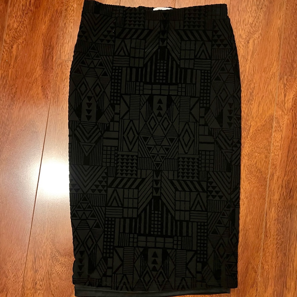 Vintage Black Velvet Textured Geometric Midi Pencil Skirt